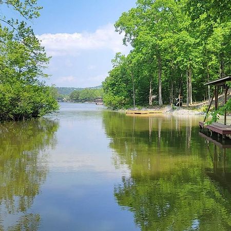Lakeside Hot Springs Retreat With Kayaks And Boat Dock Hot Springs Village Bagian luar foto