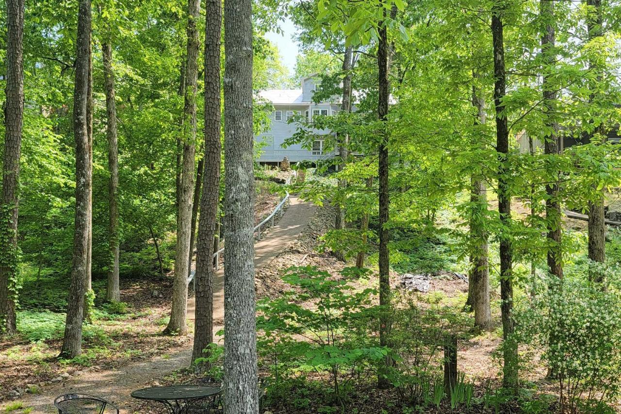 Lakeside Hot Springs Retreat With Kayaks And Boat Dock Hot Springs Village Bagian luar foto