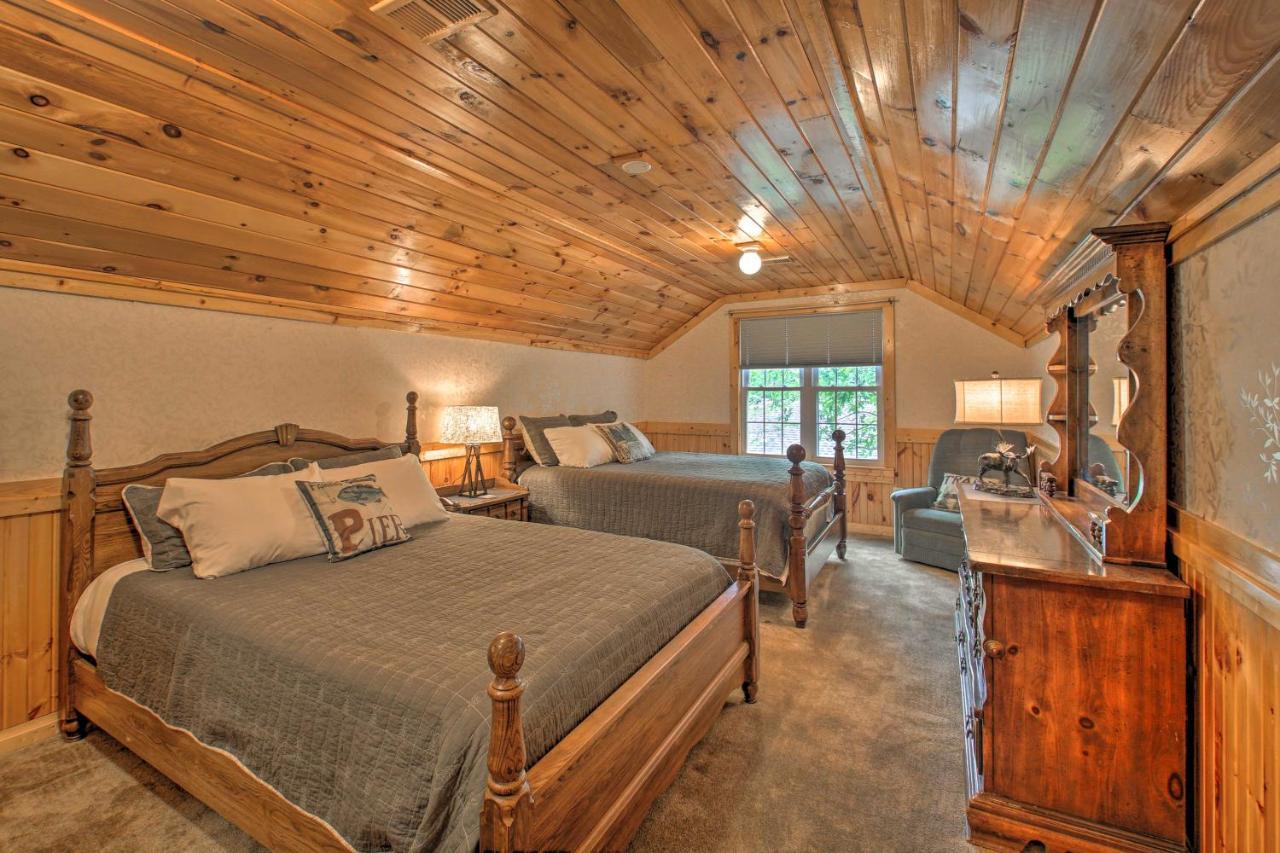 Lakeside Hot Springs Retreat With Kayaks And Boat Dock Hot Springs Village Bagian luar foto